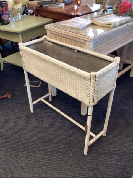 Vintage White Wicker Plant Stand