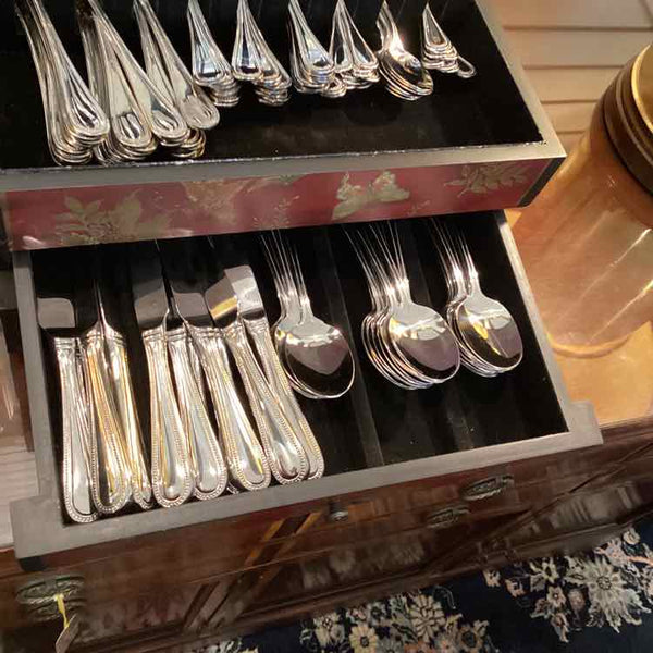 130 pc. Wallace "Continental Bead"  Flatware with Red Hand Painted ChestServing