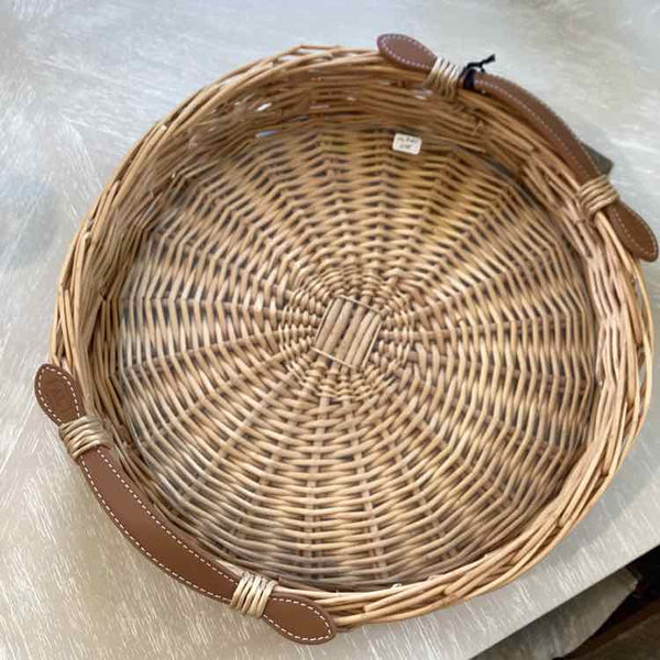 Round Wicker Tray
