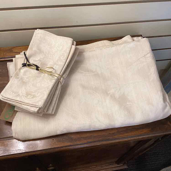 "As Is" Waterford Ivory Tablecloth And Eight Napkins