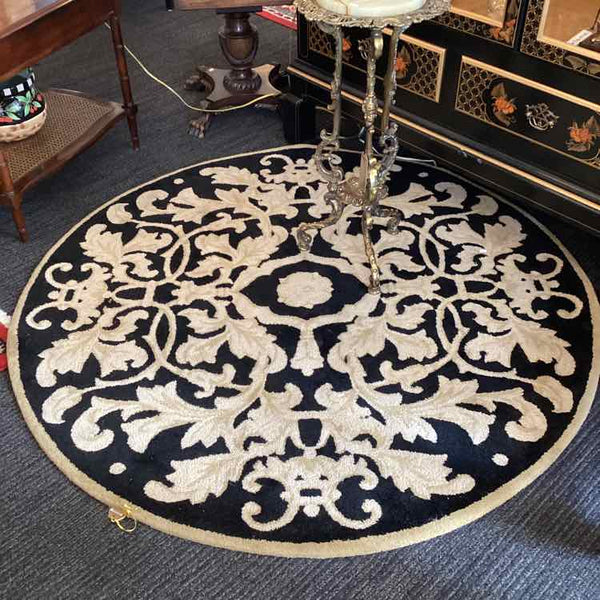 Round Black/Ivory Rug