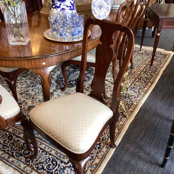 Kindel Mahogany Dining Table With Eight Chairs