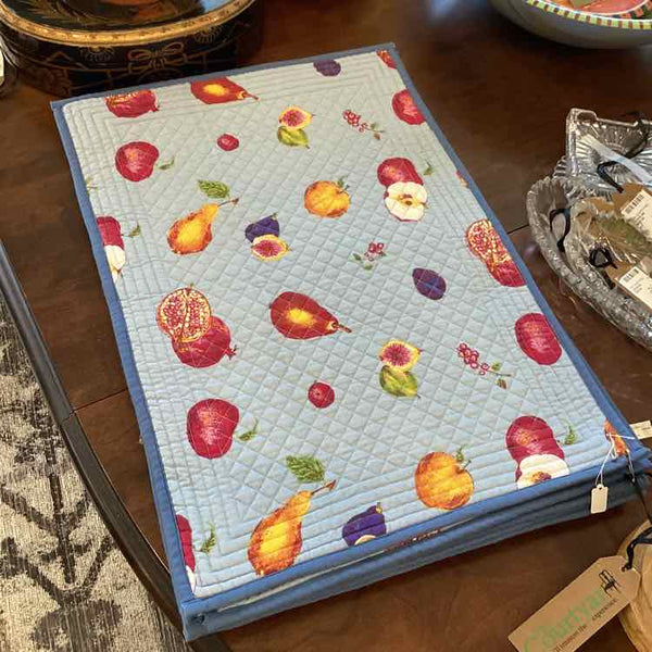 Eight Williams Sonoma Place Mats