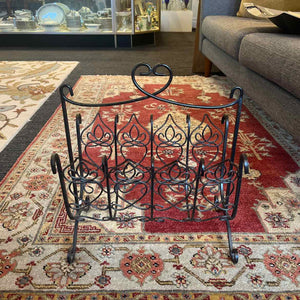 Wrought Iron Magazine Rack w/Heart