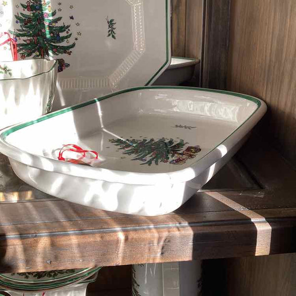 Nikko Christmas Dish