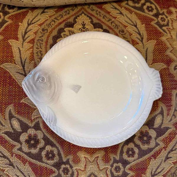 8 Fish Plates - W. Germany