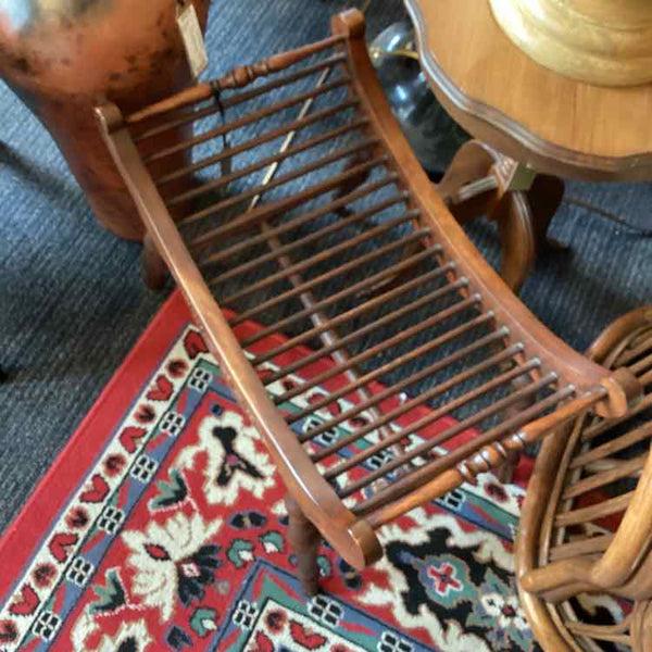 Gondola Saddle Bench