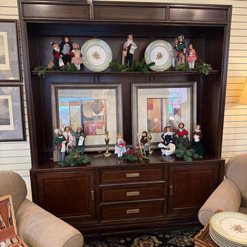 Thomasvile Entertainment Console
