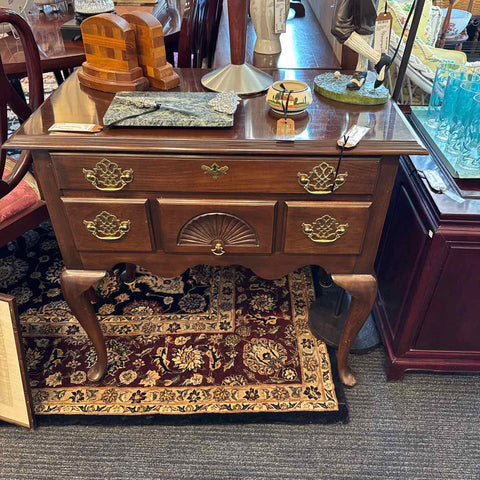 Harden Queen Anne Lowboy Dresser - 4 Drawers