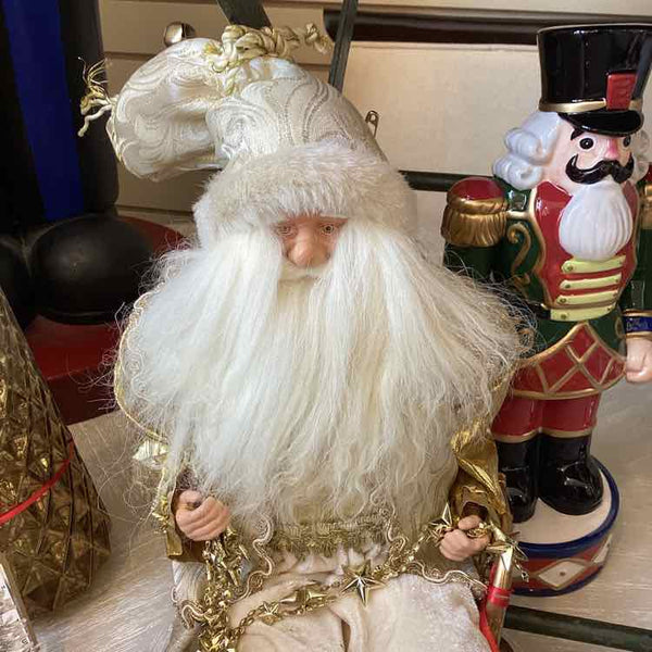 Sitting Santa