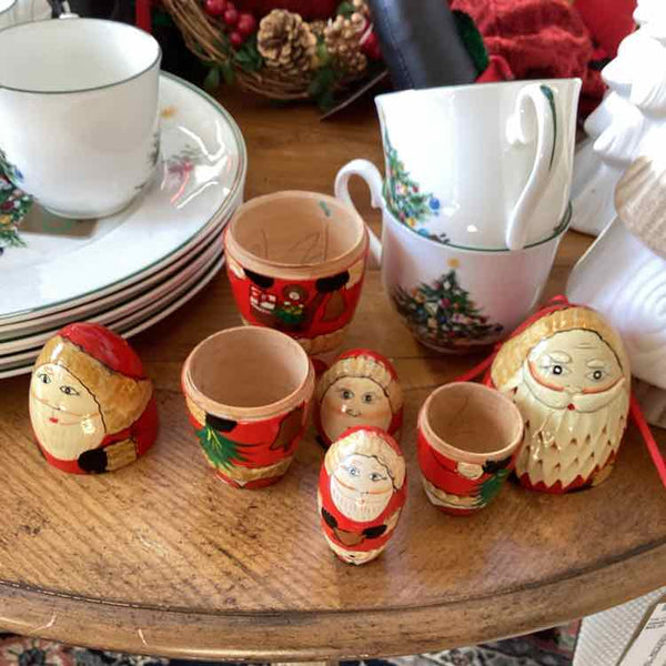 Santa Nesting Doll (5 Dolls)