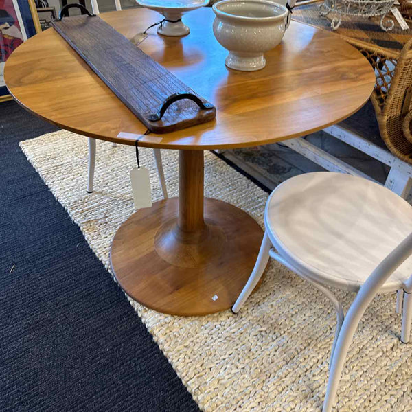 Round Pedestal Table