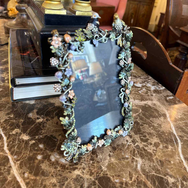 Frame With Jewels And Birds