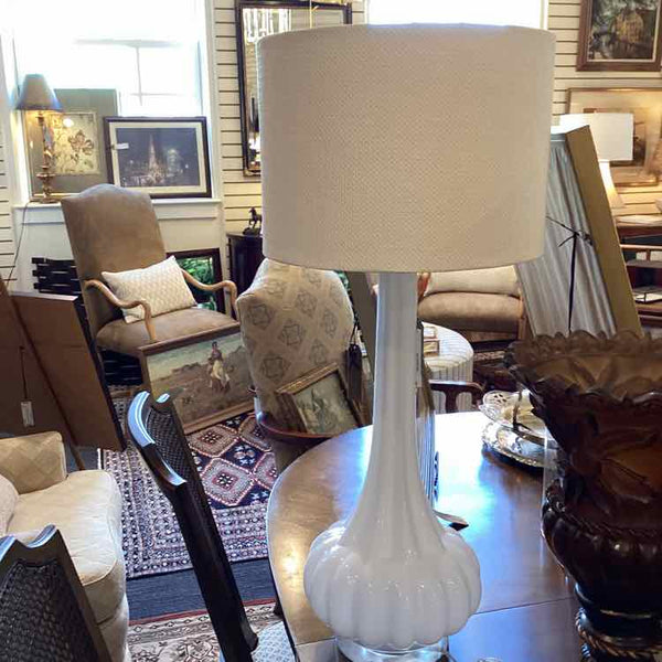 White Ceramic Lamp - Melon-Shaped Base