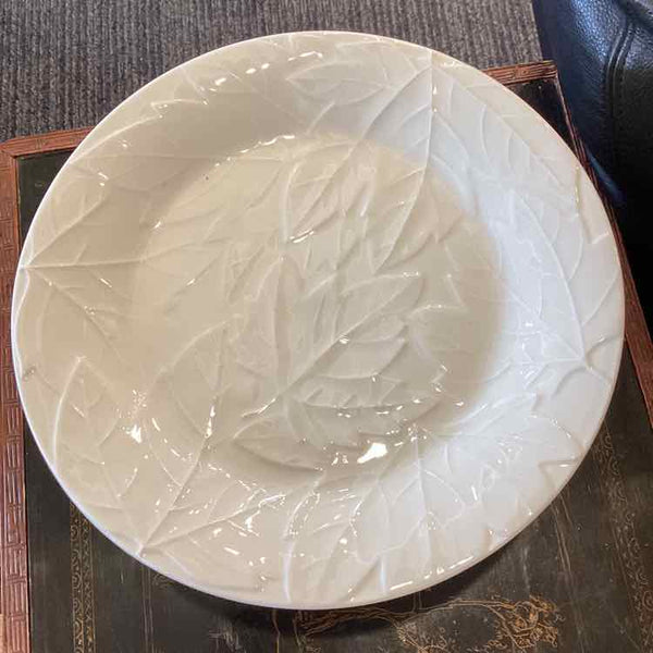 White Dinner Plates with Leaf Design