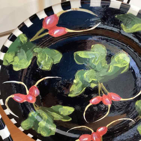 Droll Black Radish Plate