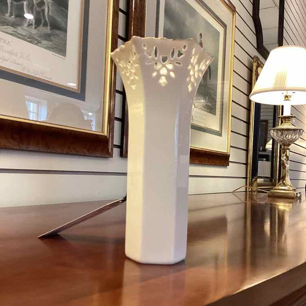 Lenox Shehburne Vase