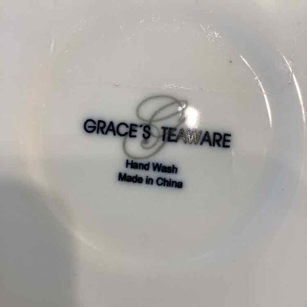 Small Pedestal Cake Plate with Ribbon