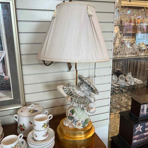 Vintage Porcelain Figurine Lamp