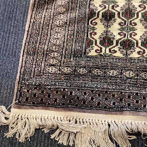 Geometric Runner - Beige w/Dark Border