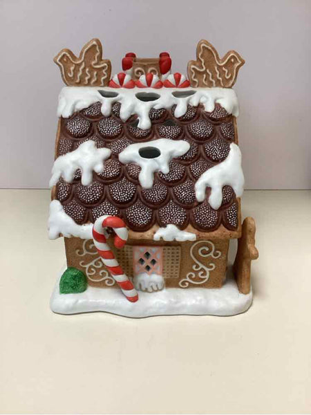 Retired Partylite Gingerbread Tealight House