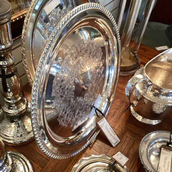 Wm. A. Rogers Round Silverplate Tray