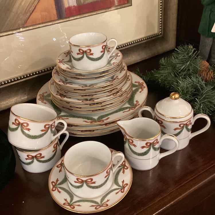 20 Pc. Set  Fitz & Floyd "Holiday Splendor" China