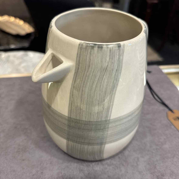 Buffalo Check Stoneware Pitcher