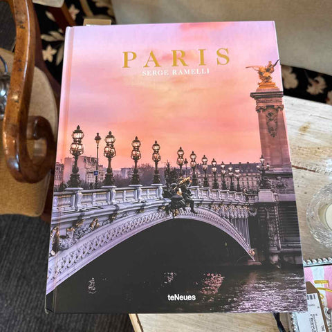 Book - "Paris"
