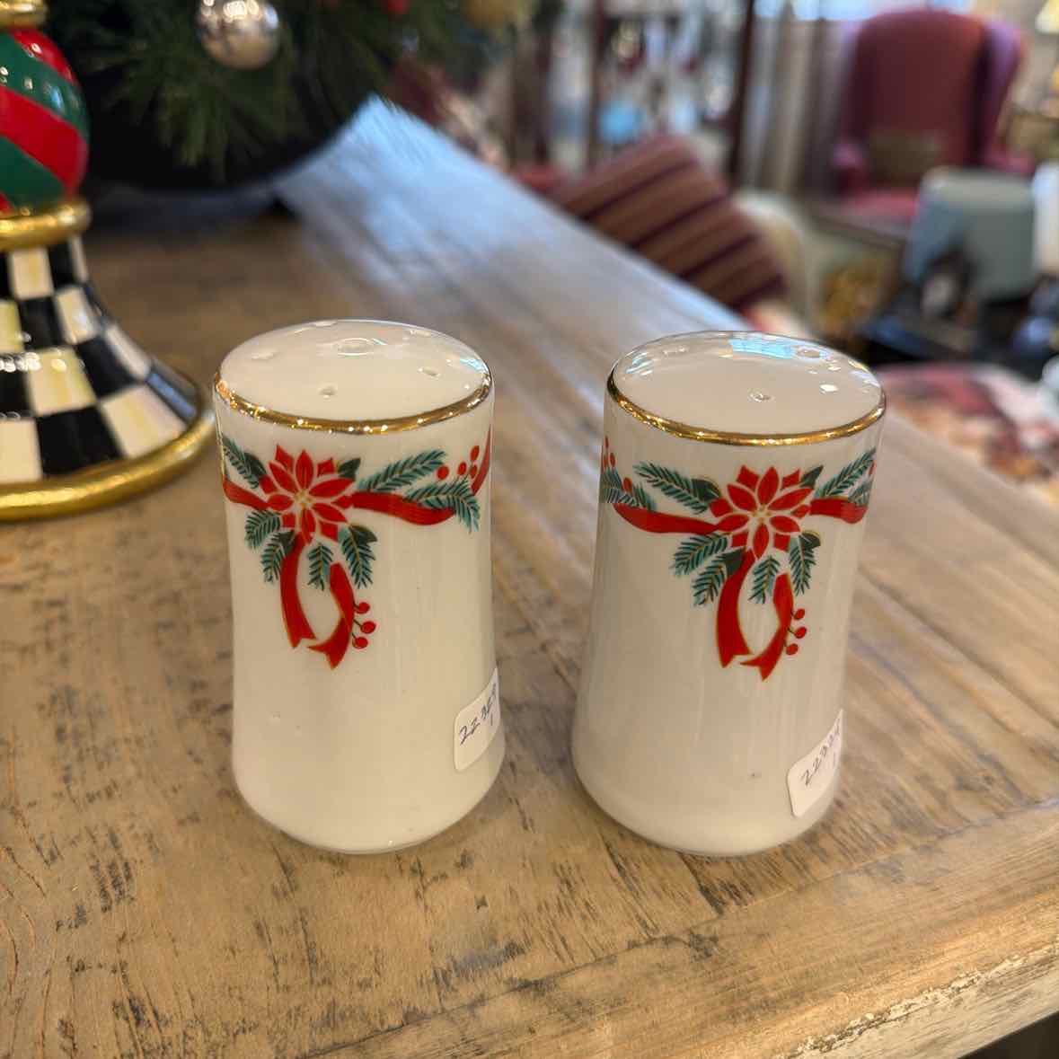 Poinsettia & Ribbon Salt & Pepper Shakers