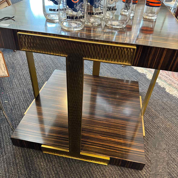 Tau Amara End Table