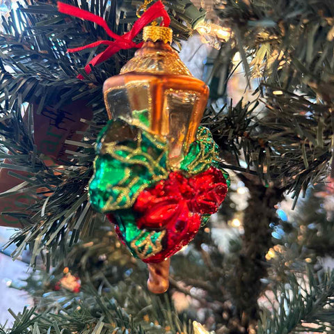 Glass Light w/Holiday Ornament