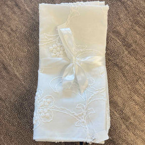 4 Large Stitched Napkins