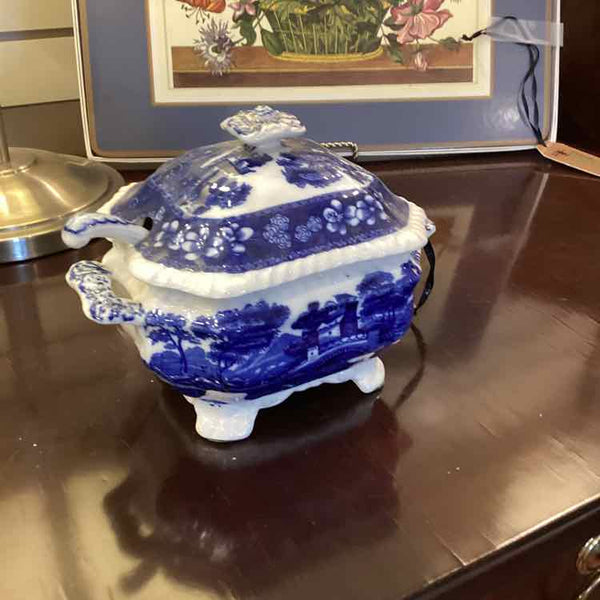 Spode 3 Piece Sauce Dish, Lid, & Ladle