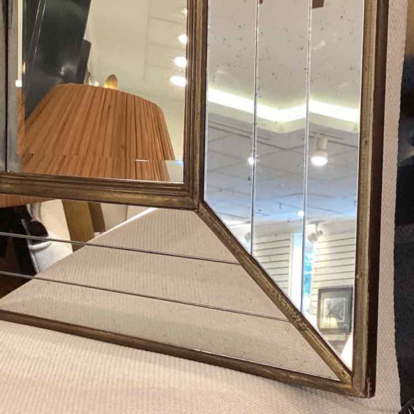 Square Mirror