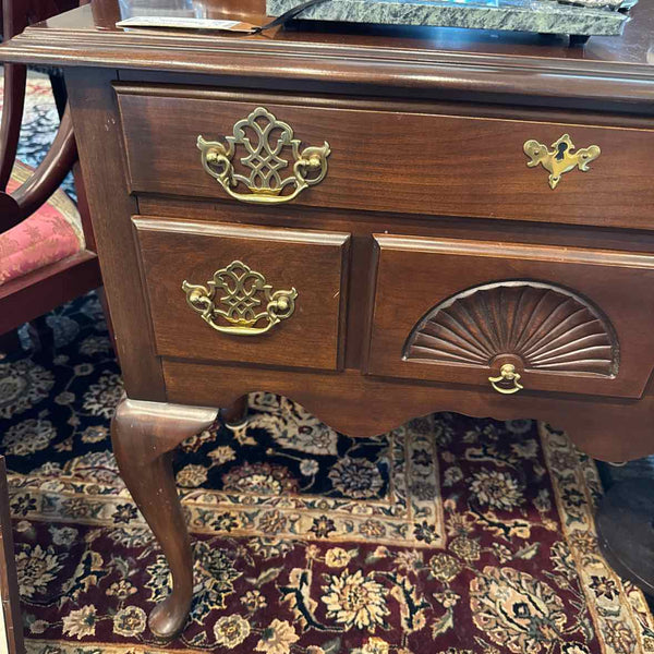 Harden Queen Anne Lowboy Dresser - 4 Drawers