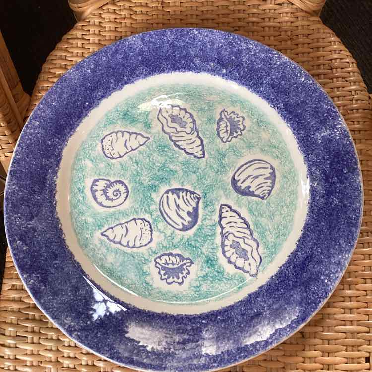 Round Plate Blue with Shells