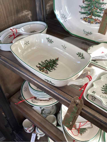 Spode Christmas Casserole Dish with Handles
