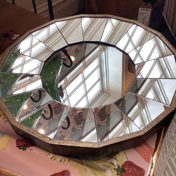 Multi Pane Mirror