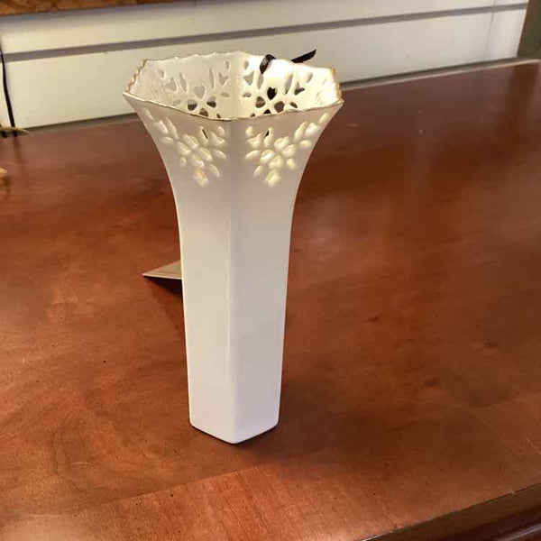 Lenox Shehburne Vase