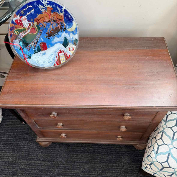 Chairside Chest with 3 Drawers