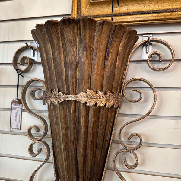 Metal Wall Sconce