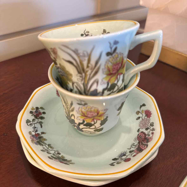 4 Demitasse Cups