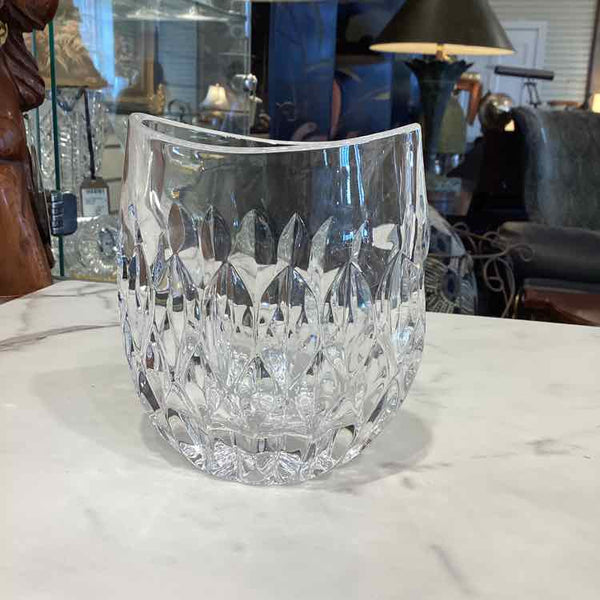 Pocket Shape Crystal Vase