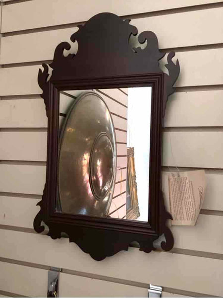 Mahogany Williamsburg Mirror With Shelf