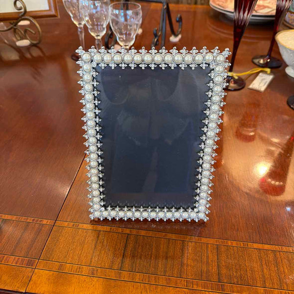 Olivia Riegel Crystal & Pearl Frame