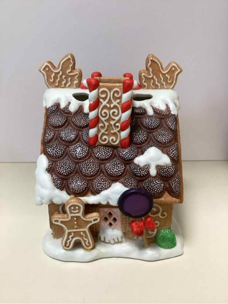 Retired Partylite Gingerbread Tealight House