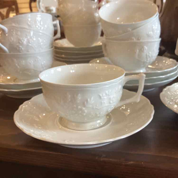 12 Limoges Cups "Hawthorne"