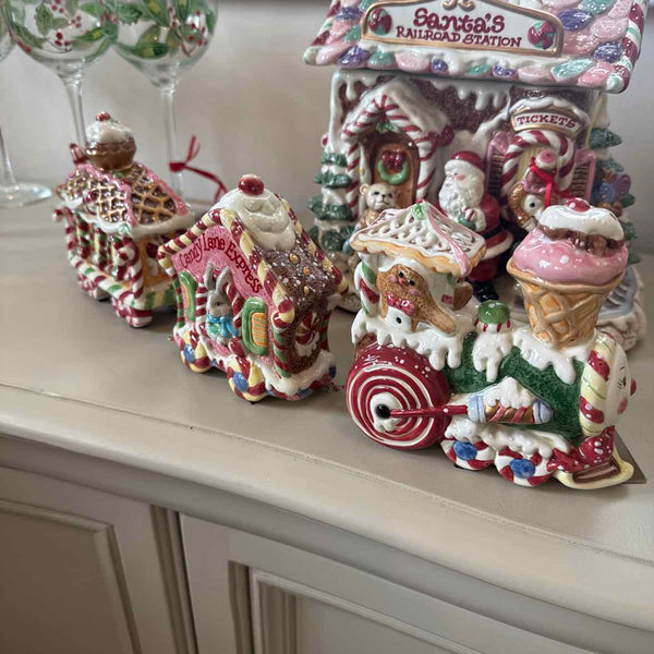 Christmas Train Station Jar