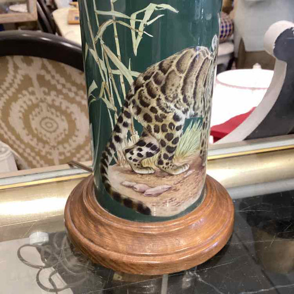 Green  Lamp With Leopard